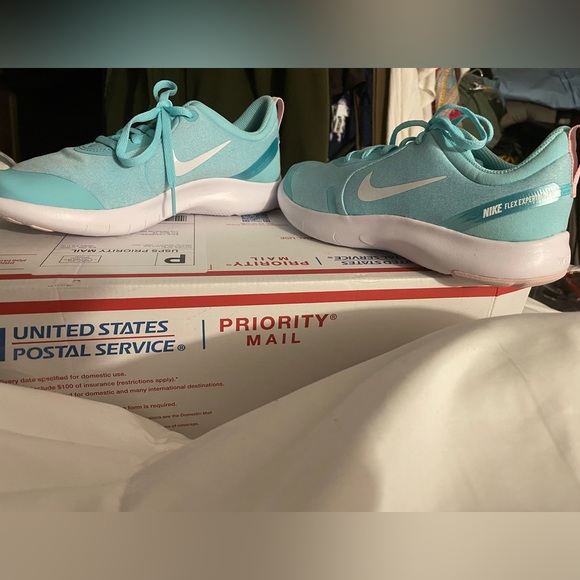 Nike Other - NIKE youth 5 womens 7 7 1/2 shoes sneakers